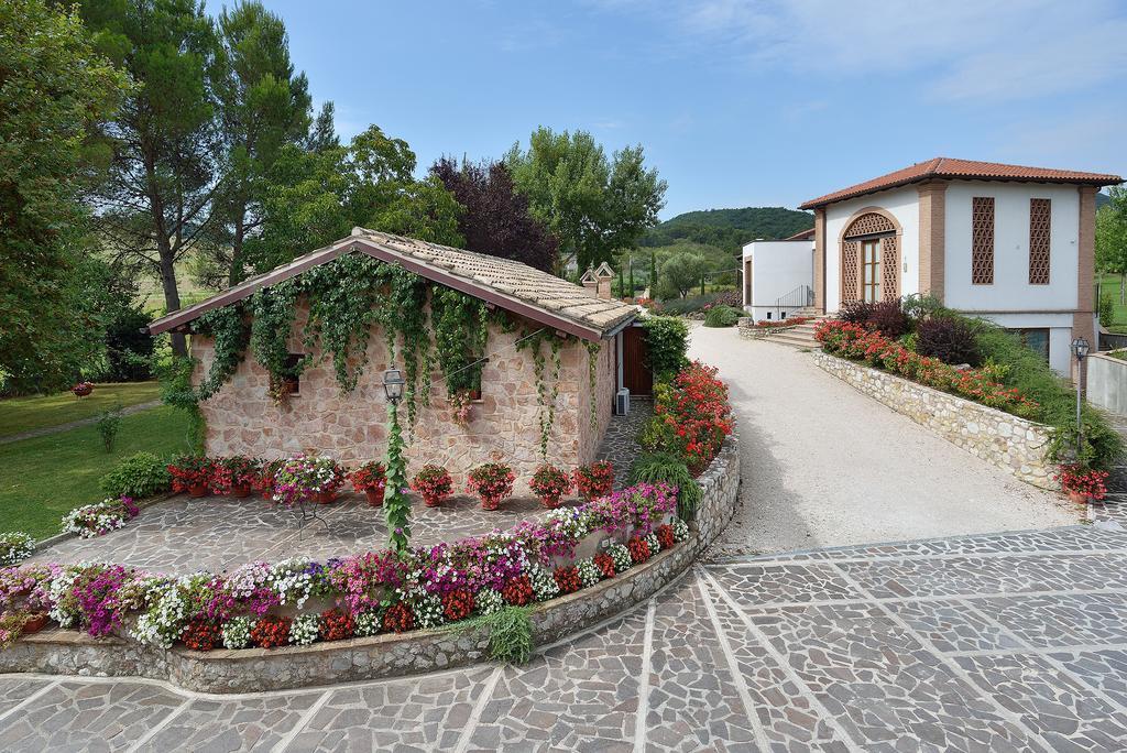 Agriturismo I Granai Crocemaroggia Luaran gambar