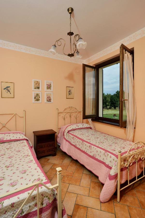 Agriturismo I Granai Crocemaroggia Luaran gambar